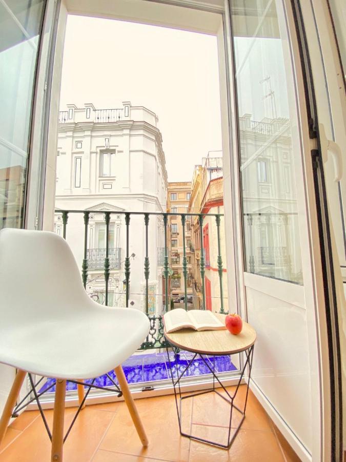 Comfortable Studio Old Town, Parking Optional Siviglia Esterno foto